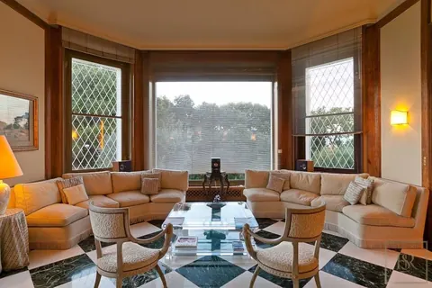 Luxury Villa 1300m² and 45 000m² of land Pool, Tennis, Pool House, 9 bedrooms in Cap d'Antibes available rental For Super Rich