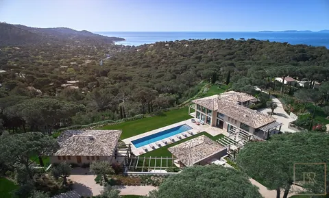 Luxury Villa Panoramic View Park & Sea View, 11 bedrooms in La Croix Valmer French Riviera 79,400 Week rental For Super Rich