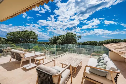 Luxury Villa Sublime sea view 18m infinity pool, 6 bedrooms in Saint Tropez available rental For Super Rich