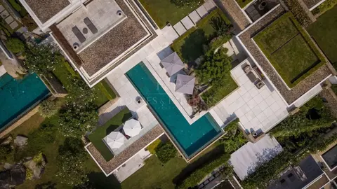 Design Villa SAMUJANA 5-star resort, Tennis court, pool, jacuzzi, 5 bedrooms in Plai Laem, Ko Samui price rental For Super Rich