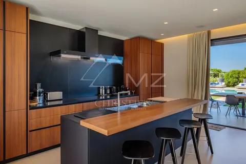 Architectural Villa Salins area close to the Parcs, 7 bedrooms in Saint Tropez search rental For Super Rich