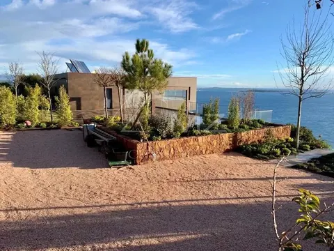 Modern Villa sea view over the bay of Cannes and the Lérins Islands swimming pool, summer kitchen, 6 bedrooms in Théoule Sur Mer MZILO1489 rental For Super Rich