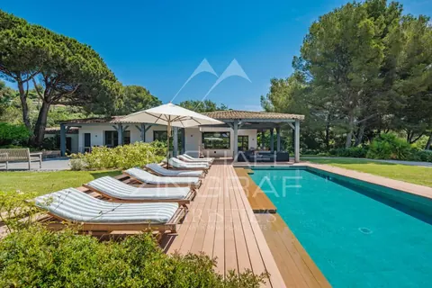 Modern Villa Direct beach access waterfront terrace sea view, 5 bedrooms in Ramatuelle
