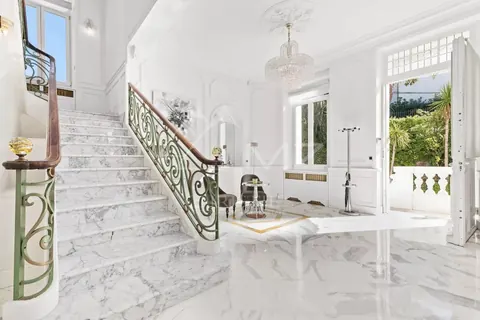 Belle époque Villa Close to town center Swimming pool 8x5m, 5 bedrooms in Cannes - French Riviera Classified ads rental For Super Rich