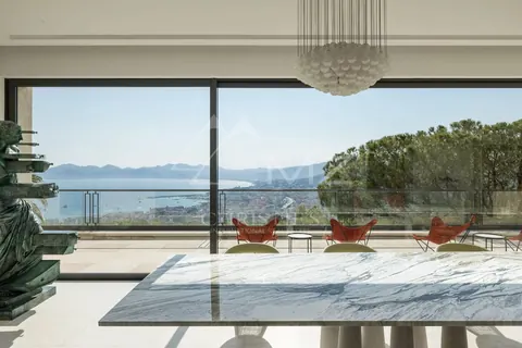 Elegant House Built in 1928 hill of Californie, sea view, 18 bedrooms in Cannes available rental For Super Rich