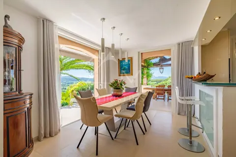 Luxury Villa Near Pampelonne terrace and pool overlooking the sea, 5 bedrooms in Ramatuelle property rental For Super Rich
