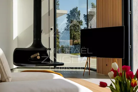 Contemporary Villa Heated infinity pool spa, jacuzzi, sauna, pizza oven and barbecue, 5 bedrooms in Mougins value rental For Super Rich
