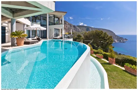 Contemporary Villa overflow swimming pool sea view between Monaco and Saint-Jean Cap Ferrat, 4 bedrooms in Eze