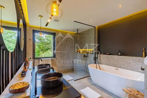 Premium Villa Salt pool, summer kitchen, huge garden sauna, spa, 6 bedrooms in Ramatuelle - French Riviera property rental For Super Rich