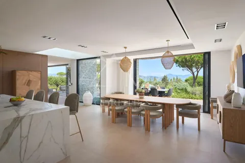 Contemporary  Villa Heated swimming pool 16x4m near center and beaches, 6 bedrooms in Saint Tropez property rental For Super Rich