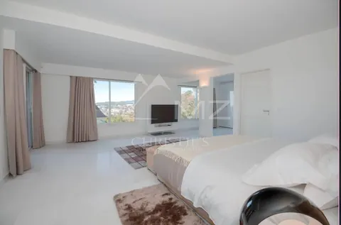 Luxury Villa seaview, nearby the center of Cannes 250 sqm terrace with jacuzzi, 6 bedrooms in Cannes best rental For Super Rich