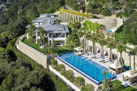 Luxury Villa Exceptional Californie 25 m swimming pool, Jacuzzi for 8 people, 8 bedrooms in Cannes