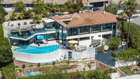 Contemporary Villa overflow swimming pool sea view between Monaco and Saint-Jean Cap Ferrat, 4 bedrooms in Eze available rental For Super Rich
