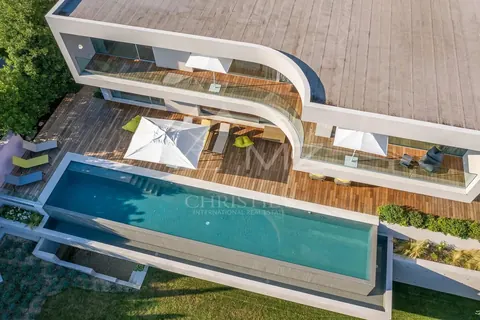 Modern Villa close to the center long size Swimming pool, 5 bedrooms in Cannes search rental For Super Rich