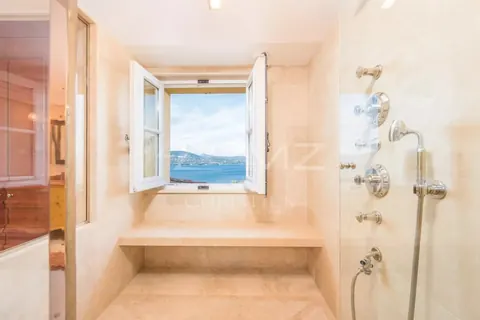 Provençal Villa Panoramic sea view In private and secure domain, 4 bedrooms in Gassin - French Riviera best rental For Super Rich