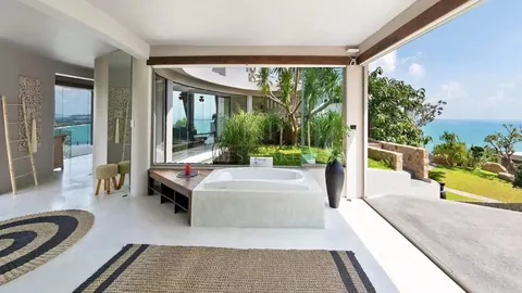 Luxury Villa AMAZE nestled in the heart of Thailand’s paradise Pool, jacuzzi, 4 bedrooms in Chaweng, Ko Samui deal rental For Super Rich