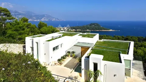 Modern Villa terrace panoramic sea view gym Technogym machines, 7 bedrooms in Saint Jean Cap Ferrat 0 rental For Super Rich