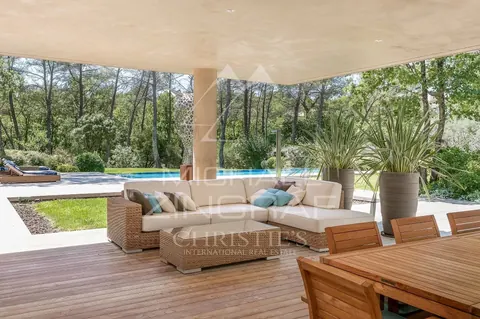Architectural Villa Terre Blanche Golf club highly secured gate, 6 bedrooms in Fayence - French Riviera MZILOAP2929 rental For Super Rich