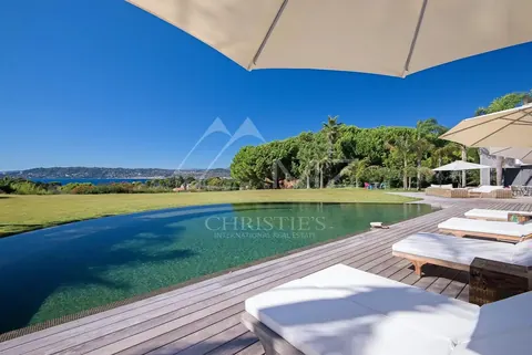 Contemporary Villa Right next to Eden Roc Heated pool with pool house, 7 bedrooms in Cap d'Antibes available rental For Super Rich