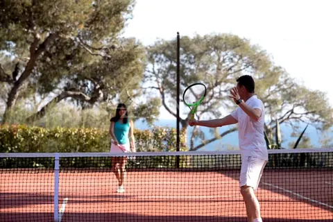 High-end House Exceptional view overlook the sea  Tennis court, Pool, sauna, 4 bedrooms in Saint Jean Cap Ferrat Classified ads rental For Super Rich