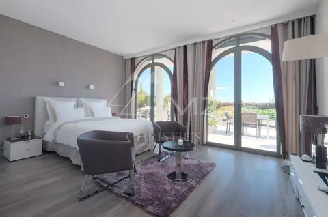 Luxury Villa overlooking the village and harbour pool with sea view, 8 bedrooms in Saint Jean Cap Ferrat search rental For Super Rich