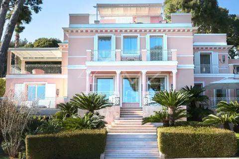 High-end House Exceptional view overlook the sea  Tennis court, Pool, sauna, 4 bedrooms in Saint Jean Cap Ferrat 0 rental For Super Rich