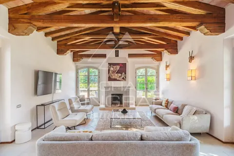 Provençal Villa Heart of nature close to the beaches, 6 bedrooms in Ramatuelle - French Riviera best rental For Super Rich