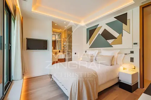 Modern Villa Near Tahiti beach swimming pool with pool house, bar, gym, 6 bedrooms in Ramatuelle - French Riviera price rental For Super Rich