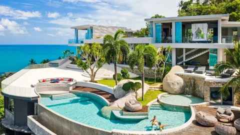 Luxury Villa AMAZE nestled in the heart of Thailand’s paradise Pool, jacuzzi, 4 bedrooms in Chaweng, Ko Samui 0 rental For Super Rich