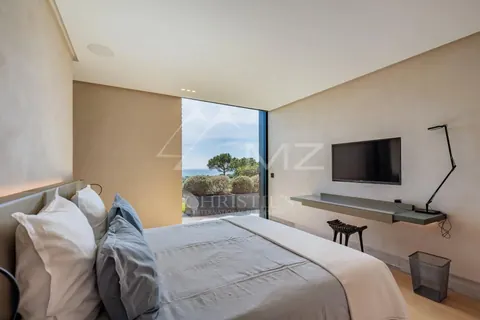 Modern Villa amazing sea view near Pampelonne beach (Club 55), 6 bedrooms in Ramatuelle value rental For Super Rich