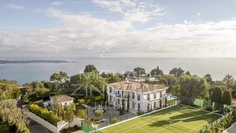 Luxury Villa New Florentine ​Super Cannes indoor swimming pool, wellness, sauna and hammam, 7 bedrooms in Vallauris