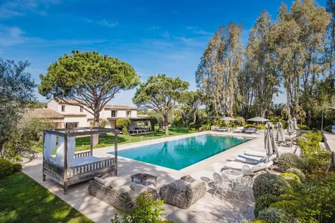 Premium Villa Near Village very large heated swimming pool, 9 bedrooms in Saint Tropez 0 rental For Super Rich