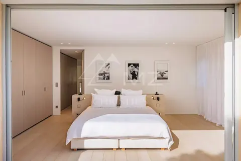 Contemporary Villa minutes town centre and the Salins beach swimming pool, 7 bedrooms in Saint Tropez price rental For Super Rich