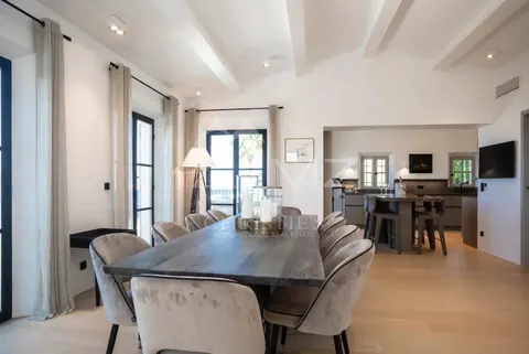 Contemporary Villa Panoramic sea view heated salt pool, 5 bedrooms in Gassin - French Riviera property rental For Super Rich
