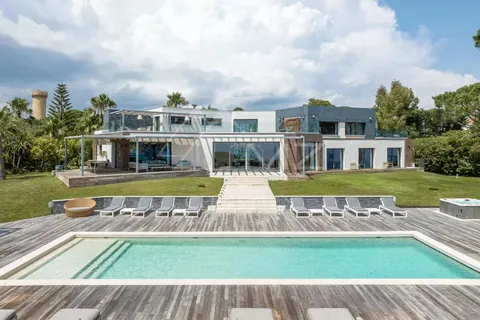Contemporary Villa Sea View Heated swimming pool, jacuzzi, 5 bedrooms in Vallauris vacation rental For Super Rich