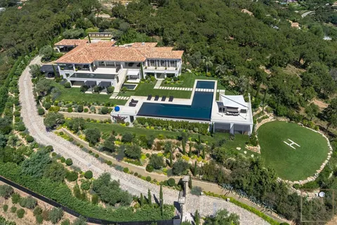 Luxury Villa beautiful view over the Gulf of Saint-Tropez helipad, 6 bedrooms in Grimaud available rental For Super Rich
