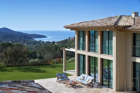 Luxury Villa Panoramic View Park & Sea View, 11 bedrooms in La Croix Valmer French Riviera Park & Sea View rental For Super Rich