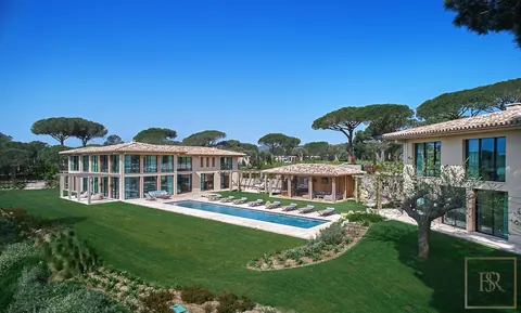 Luxury Villa Panoramic View Park & Sea View, 11 bedrooms in La Croix Valmer French Riviera available rental For Super Rich