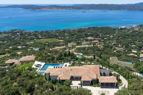 Luxury Villa beautiful view over the Gulf of Saint-Tropez helipad, 6 bedrooms in Grimaud vacation rental For Super Rich