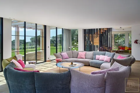 Luxury Villa Panoramic View Park & Sea View, 11 bedrooms in La Croix Valmer French Riviera property rental For Super Rich