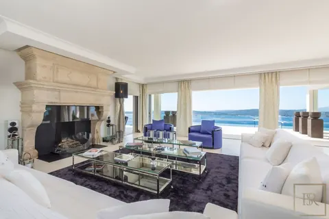 Luxury Villa beautiful view over the Gulf of Saint-Tropez helipad, 6 bedrooms in Grimaud value rental For Super Rich