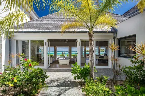 Contemporary Villa Aqua private beach access, 6 bedrooms in Grand Cul de Sac - St Barth deal rental For Super Rich Contemporary Villa Aqua private beach access, 6 bedrooms in Grand Cul de Sac - St Barth deal rental For Super Rich