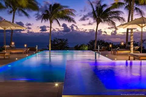 Luxury Villa Maison Blanc Bleu heated swimming pool and a bubble pool, 6 bedrooms in Gouverneur - St Barth 69,000 Week rental For Super Rich
