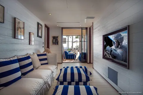Luxury Villa Maison Blanc Bleu heated swimming pool and a bubble pool, 6 bedrooms in Gouverneur - St Barth best rental For Super Rich
