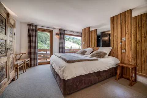 High-end Chalet Panoramic View Mountain View, 6 bedrooms in Méribel vacation rental For Super Rich High-end Chalet Panoramic View Mountain View, 6 bedrooms in Méribel vacation rental For Super Rich