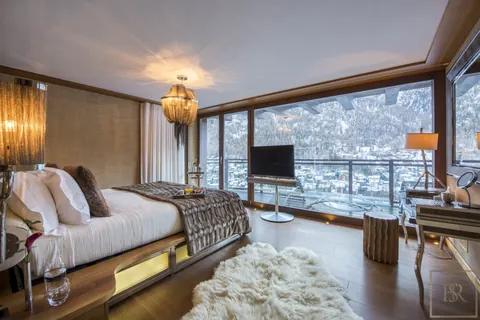 Luxury Chalet Zermatt Peak 5* superior Wellness with interior pool, 5 bedrooms in Zermatt price rental For Super Rich