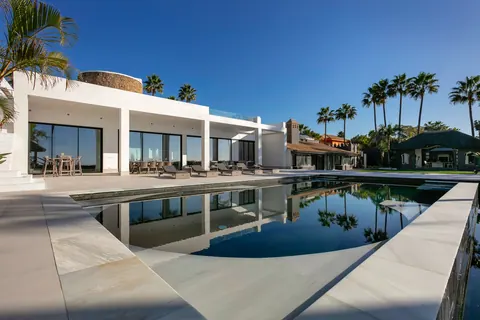 Luxury Villa Melendez frontline beachfront mansion with spectacular sea views, 7 bedrooms in Los Monteros, Marbella search rental For Super Rich
