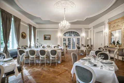 Historic Villa Beach Front Panoramic Sea & Lake view, 16 bedrooms in Szczecin deal rental For Super Rich