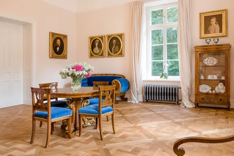 Historic Villa Beach Front Panoramic Sea & Lake view, 16 bedrooms in Szczecin price rental For Super Rich