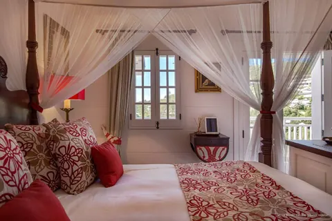 Luxury Villa Palmier Royal Estate Stunning views of Marigot Bay and the sea, 13 bedrooms in St Barth property rental For Super Rich